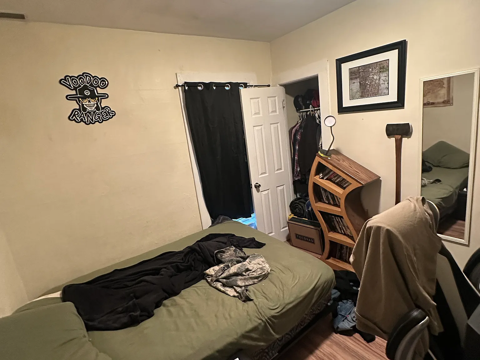 3 bed, 988 sqft, $2,000 — Photo 3