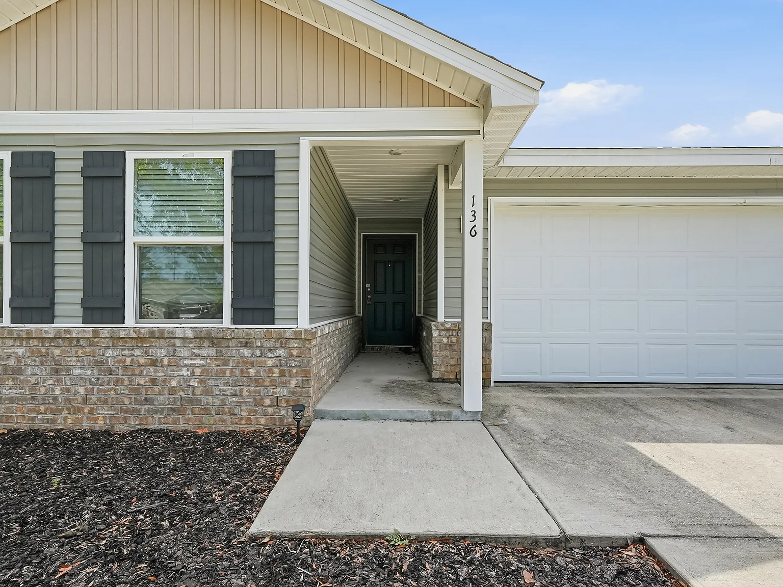 3 bed, 1466 sqft, $1,800 — Photo 4