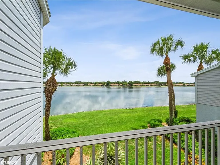2611 Citrus Lake Dr #C-203 — Photo 25
