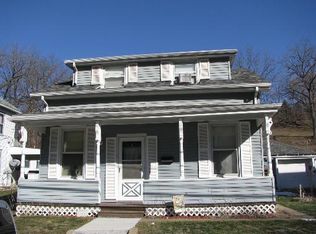 517 Franklin St, Galena, IL 61036