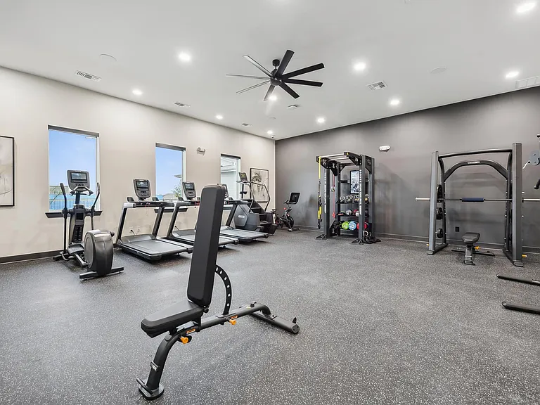 Alta Westinghouse Townhomes — Photo 30