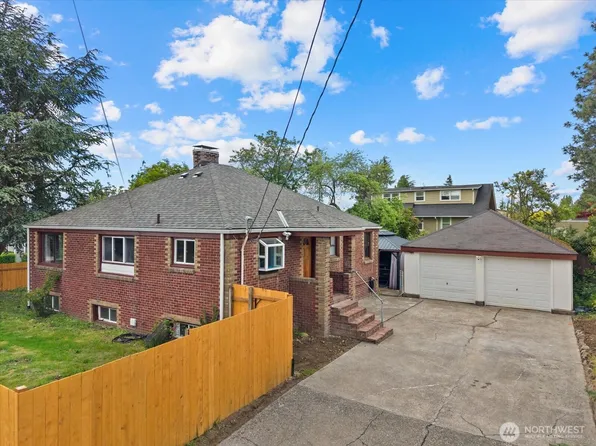 8724 16th Avenue SW, Seattle, WA 98106