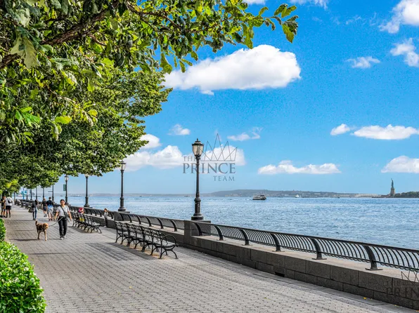 380 Rector Place image 12 of 13