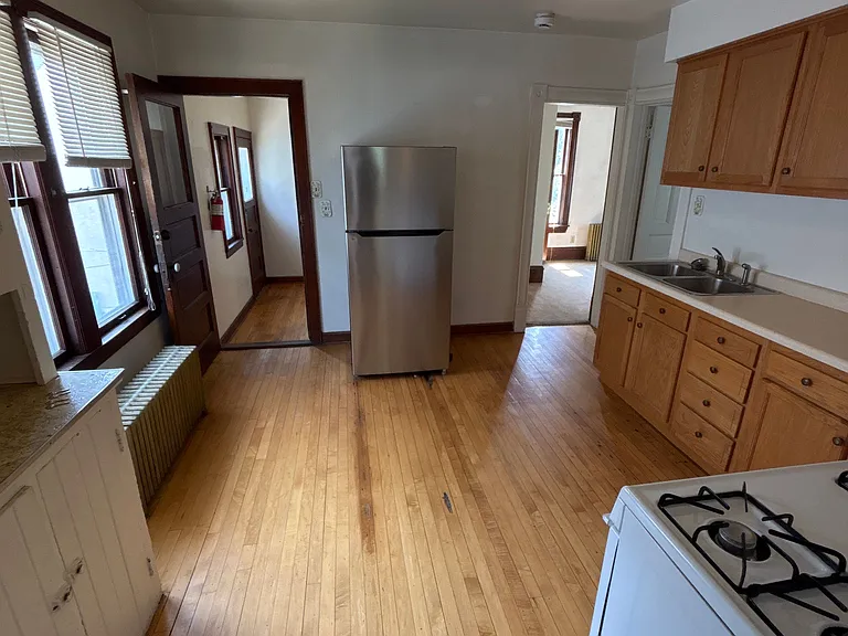 524 8th Ave NE #2 — Photo 3