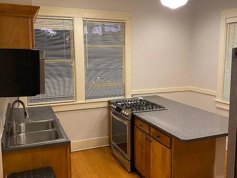 1557 Meade St — Photo 17