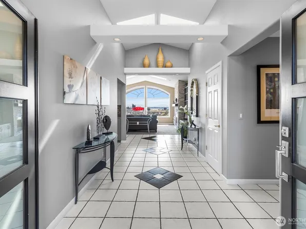 8018 Comox, Blaine, WA 98230