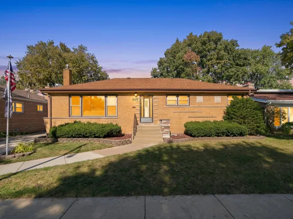 2818 W 101st St, Evergreen Park, IL 60805