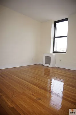 Rented by Elbe Real Estate Inc | media 6