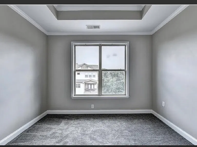 3050 Quantum Ln — Photo 31