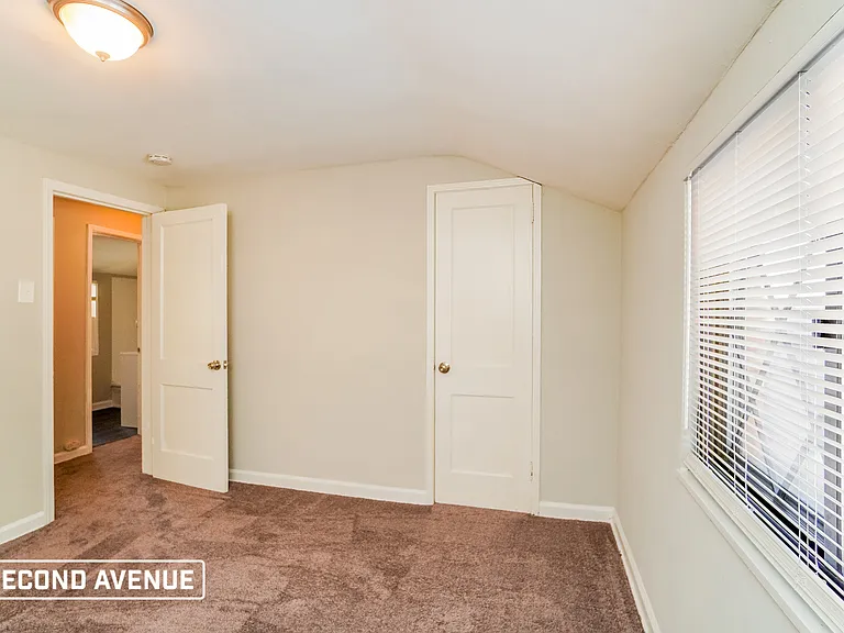 216 Grove Rd — Photo 12