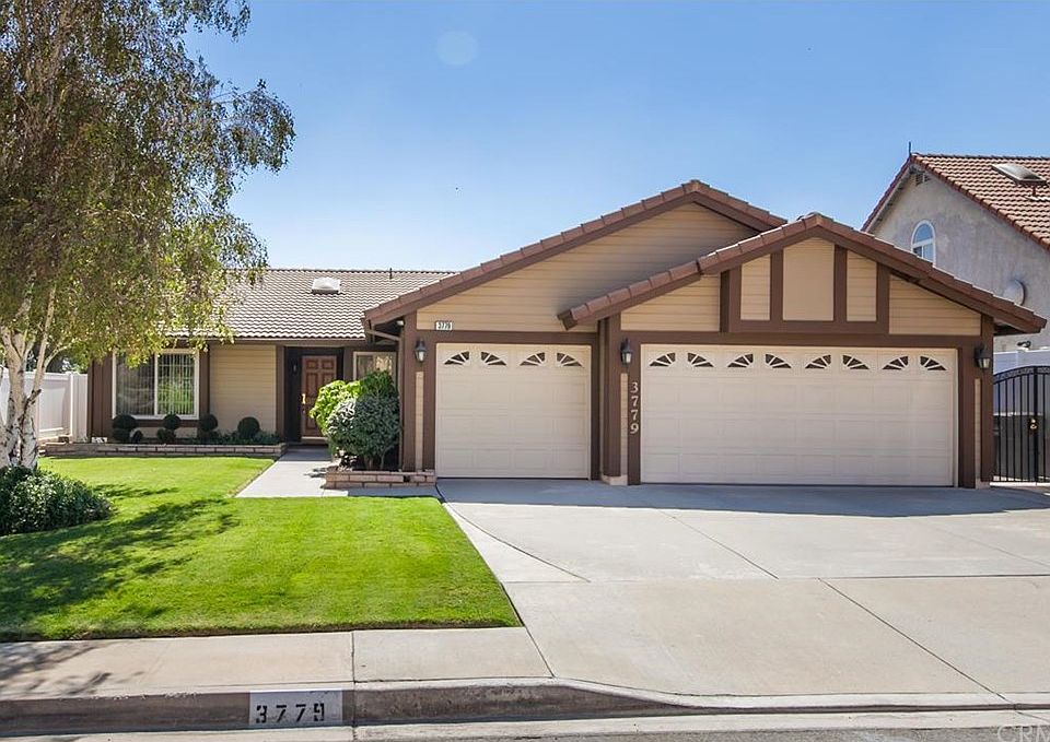 1st image of 3779 Palm Crest Dr