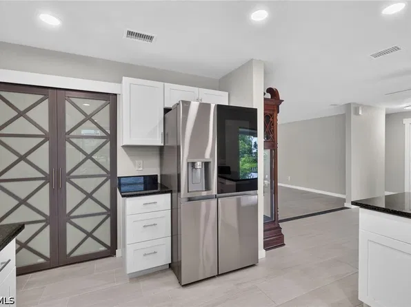 94 Gold Key Ct, North Fort Myers, FL 33917