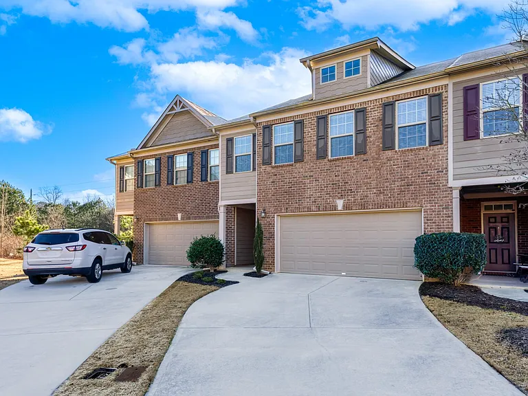 2753 Morgan Glen Rd — Photo 2