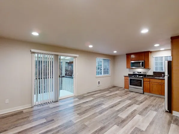 Sunset Court Apartments, 2301 S 74th St #15, Tacoma, WA 98409