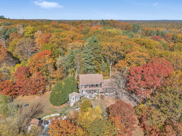 50 Coles Hill Road, Wells, ME 04090
