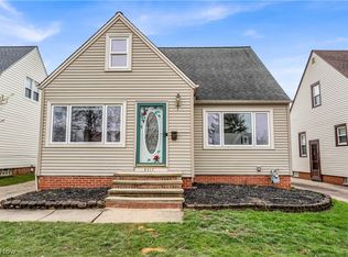 8317 Ivandale Dr, Parma, OH