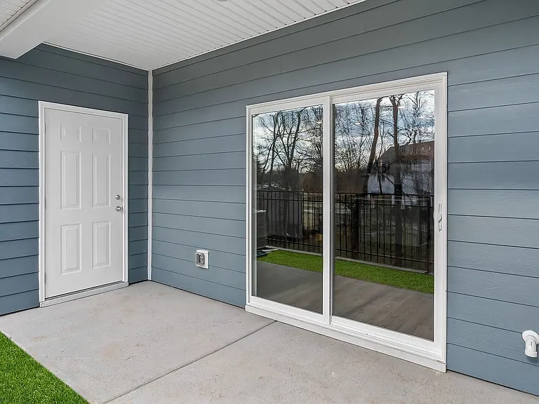 1024 Keyes Pl — Photo 20