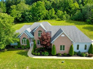 4368 Lower Mountain Rd, Lockport, NY 14094