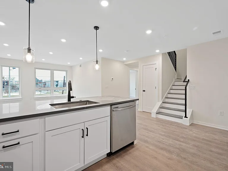 1721 N 21st St #C — Photo 4