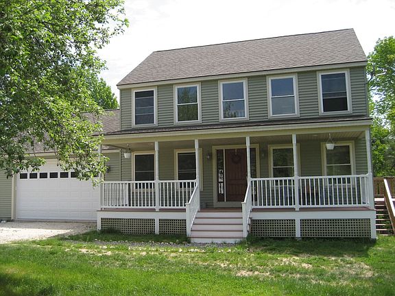 Front w/farmers Porch