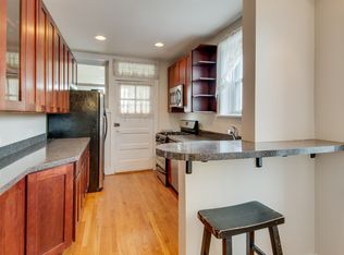 3332 N Claremont Ave #3, Chicago, IL 60618