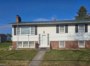 548 N Franklin St, Chambersburg, PA 17201