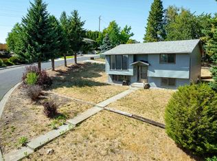 231 NW Sunrise Dr, Pullman, WA 99163