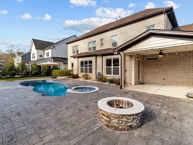 18314 Doves Crest Rd — Photo 46