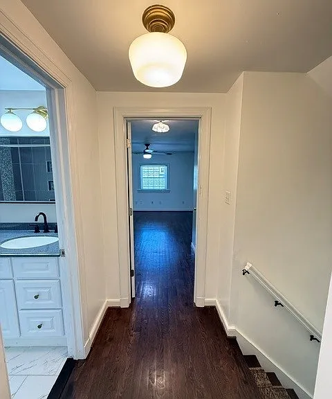 1300 Maywood Rd — Photo 24