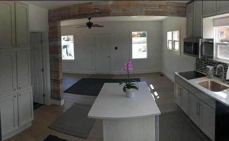 921 S University Blvd — Photo 1