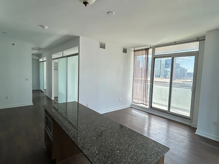 426 University Ave #3603 — Photo 4