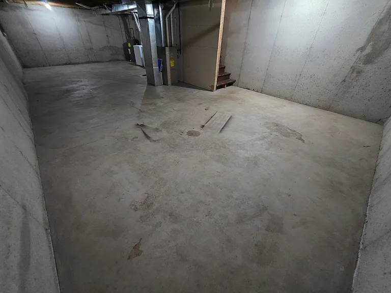 4925 Coventry Ct — Photo 15