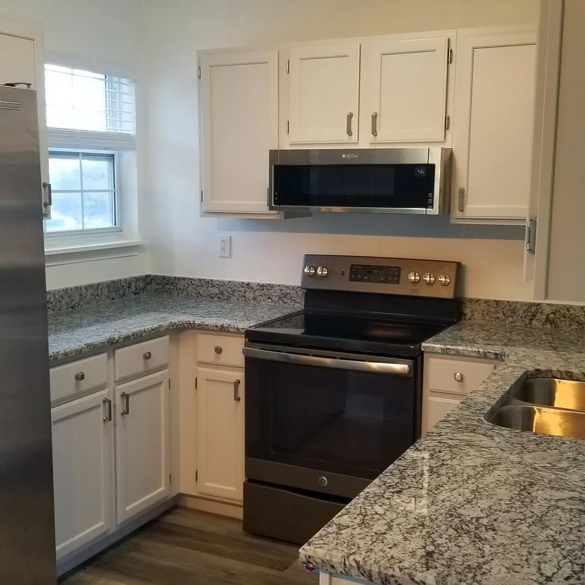 2 bed, 1025 sqft, $1,350 — Photo 1
