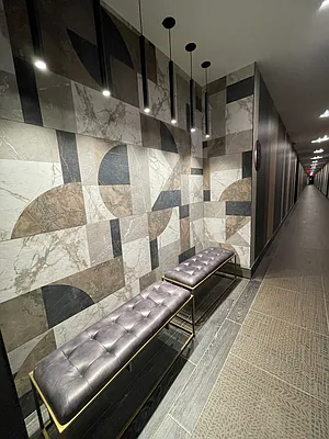 Rented by City Vista Inc | media 100