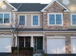 145 Levinberg Ln, Wayne, NJ