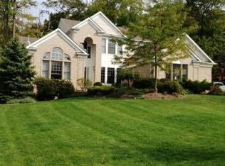 8321 Hemingway Ln, Concord Township, OH 44060