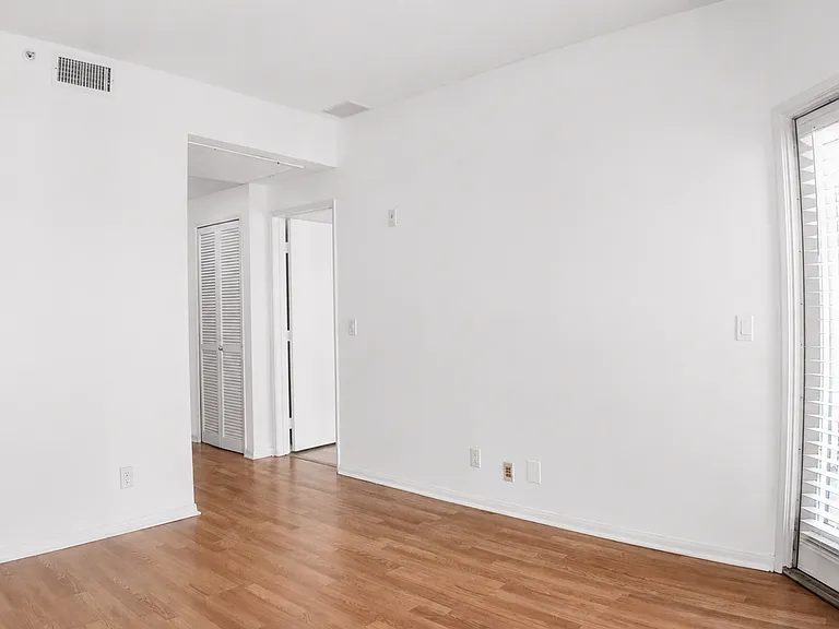 655 Columbia St #313 — Photo 16