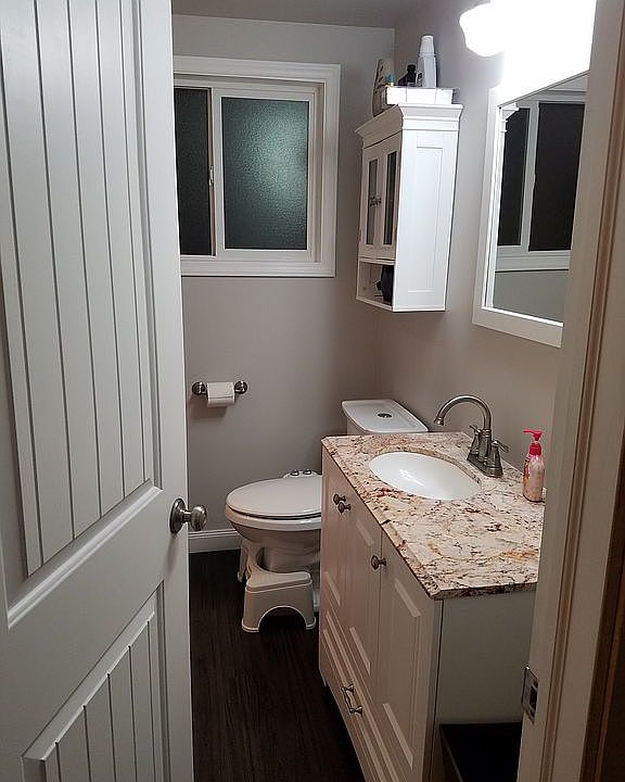 Upstairs bathroom
