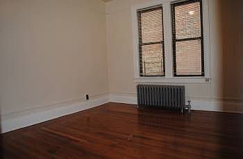 3rd image of 756 S Oak Dr APT 3B