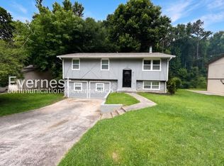 2199 Cherokee Valley Cir, Lithonia, GA 30058