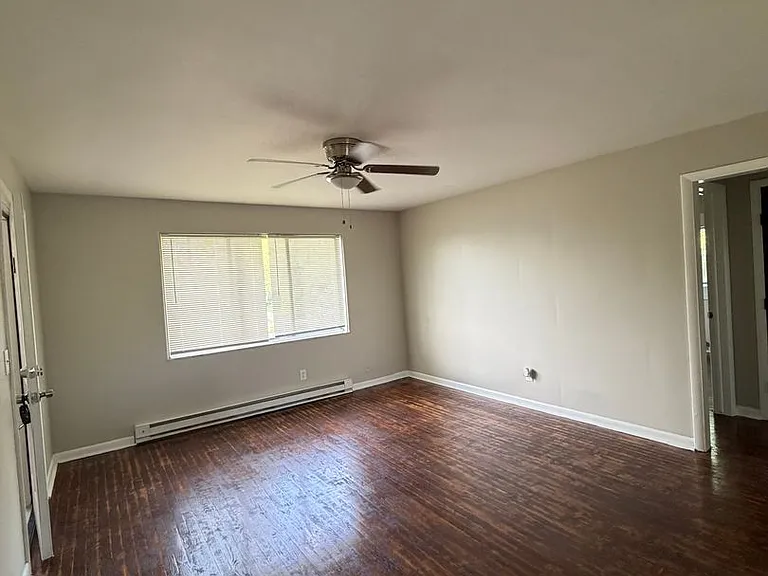 6111 Laurel Hall Dr — Photo 26