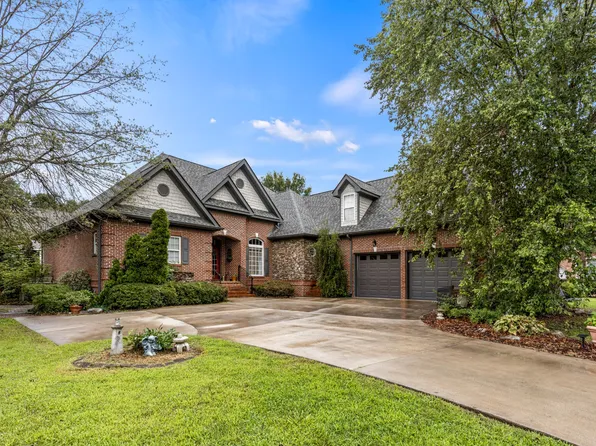 8355 Rambling Rose Dr, Ooltewah, TN 37363