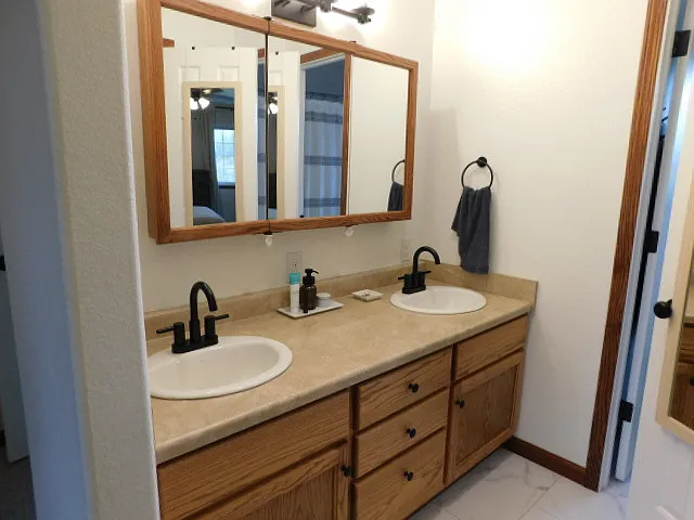 7300 N Esther Dr — Photo 23