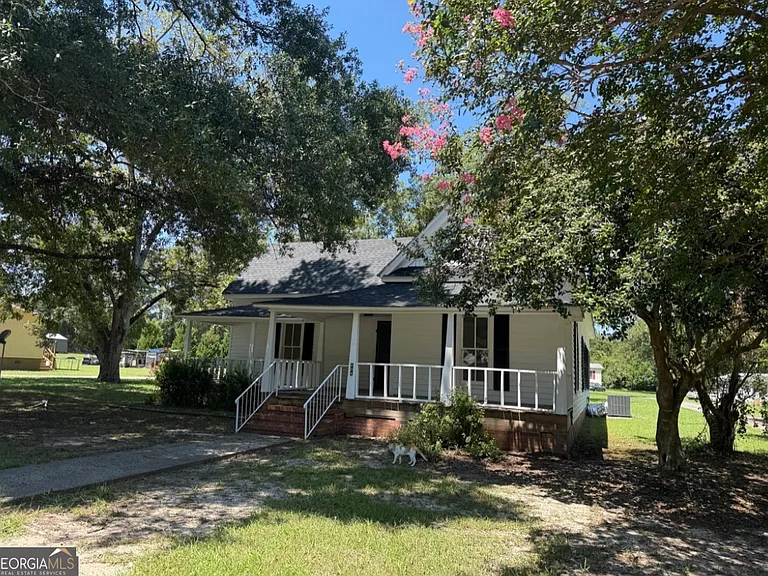 604 Shy St — Photo 4