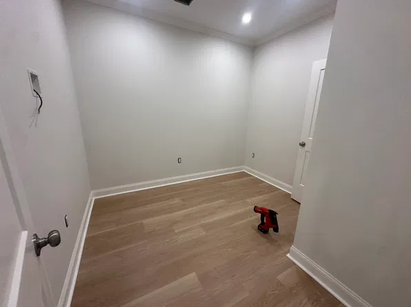 11 Pearl St, Everett, MA