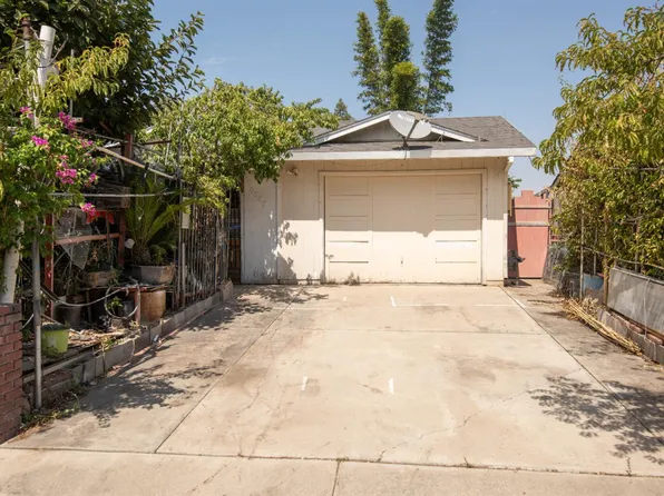 6880 Beth Cir, Winton, CA 95388