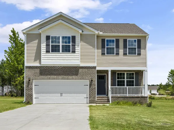 49 Hawley Dr, Lillington, NC 27546