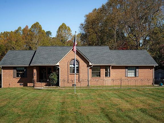 2nd image of 236 Stratford Dr