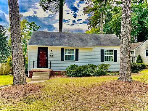 6703 Wessex Ln Photo 1