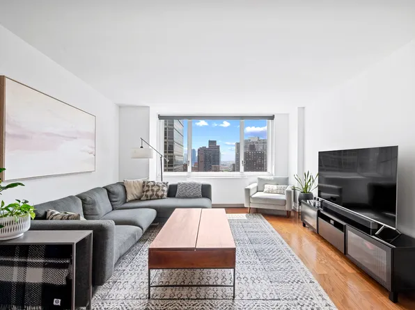 245 East 54th Street 26JK image 1 of 11